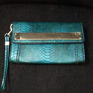 Gianni Bini Teal Snakeskin Style Print Wristlet Clutch